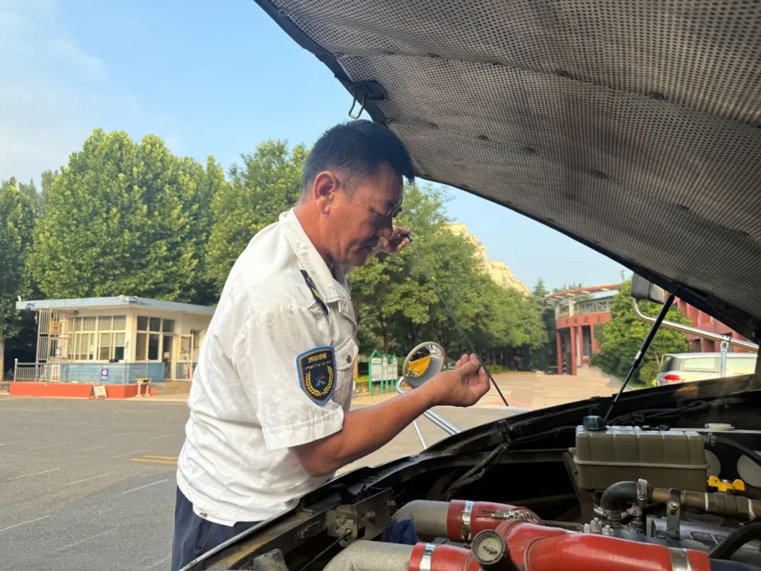 溫馨護航 逐夢綠茵 | 溫馨校車全力做好第一屆“海洋星鯊杯”少兒足球邀請賽運輸保障
