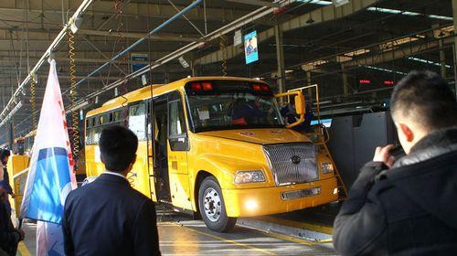 探秘中國“最牛”校車生產(chǎn)基地（圖）
