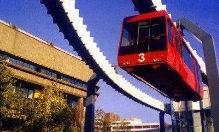 國(guó)外校車(chē)制度給我們的啟示(圖)