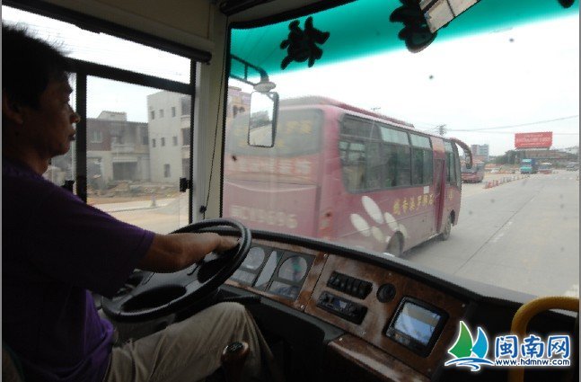 泉州校車優(yōu)先路權(quán)難以保障 運營方稱每月虧損(圖)