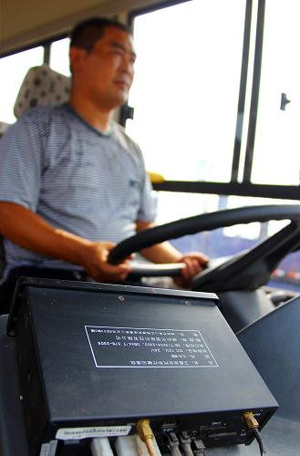 山東臨淄校車安裝“黑匣子” 實現24小時動態監管