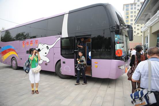 宇通客車服務(wù)第七屆全國農(nóng)運會