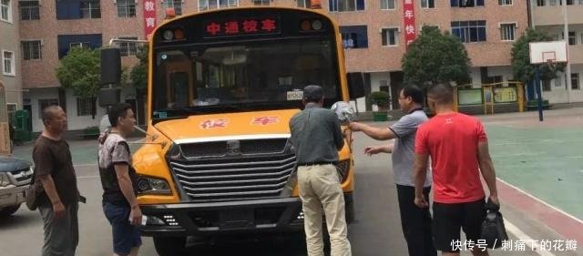 校車巡展進(jìn)湖北——暑期巡展系列報(bào)道之一