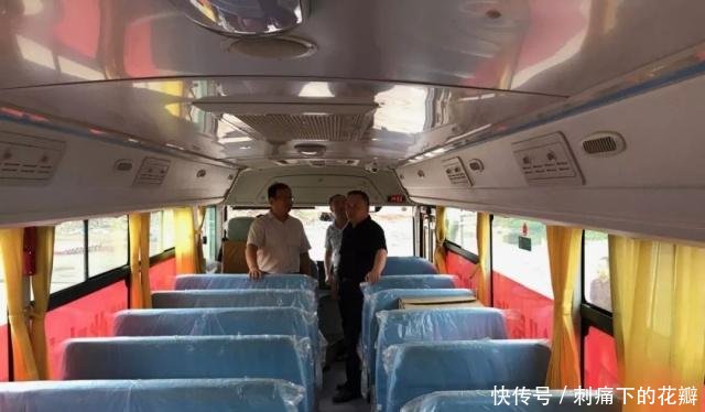校車巡展進(jìn)湖北——暑期巡展系列報(bào)道之一