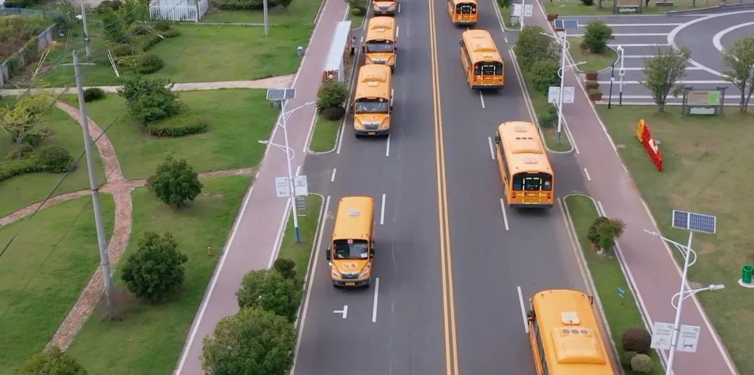 在蕪湖，宇通校車守護孩子們10年上學(xué)路