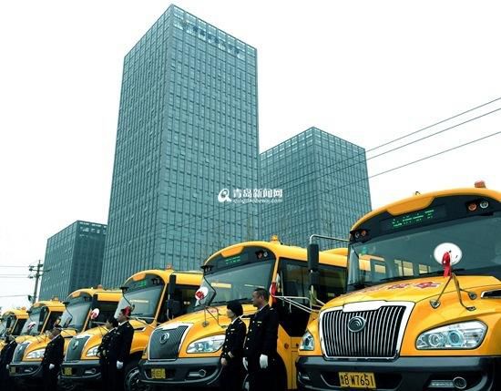 校車覆蓋紅島經濟區 四千學生坐上大鼻子