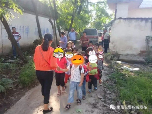 河南南陽：前后查獲兩輛超員幼兒園校車均來自統一學校