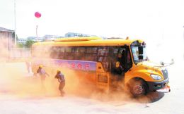 童華陽(yáng)光愛(ài)心護(hù)航——記山西童華陽(yáng)光校車服務(wù)有限公司