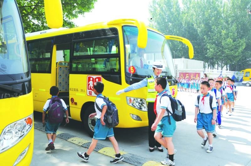 宜君縣五舉措將校車安全管理落到實(shí)處
