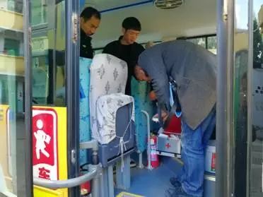 昆明市：關注校車安全 讓每一名學生安全回家
