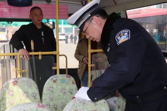 加強(qiáng)校車管理 淄博高新區(qū)召開校車管理工作現(xiàn)場會
