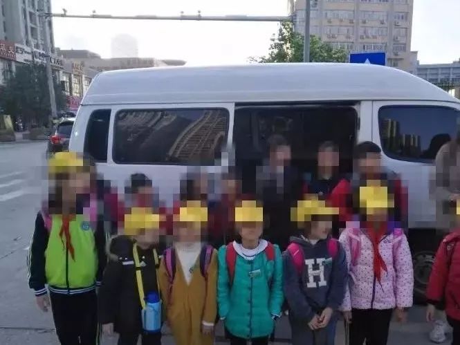 校車安全無小事，福清交警嚴查嚴處“黑校車”!!!
