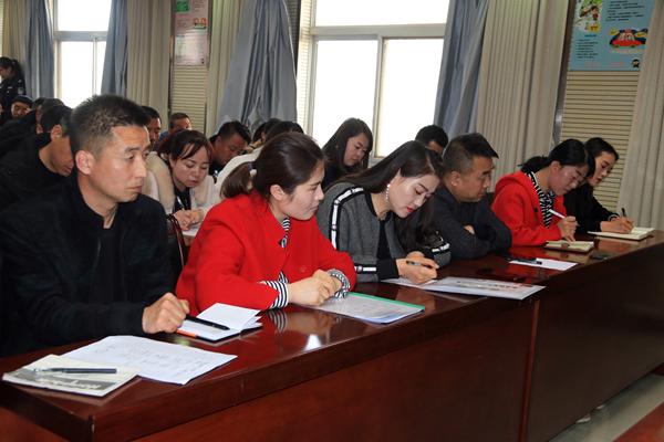 西峰公安分局交警大隊(duì)召開(kāi)2019全區(qū)校車安全管理工作會(huì)議
