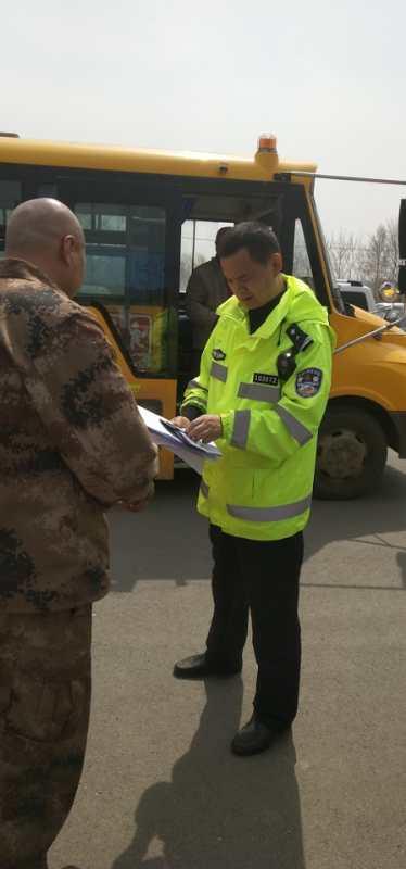 長春交警雙陽大隊深入轄區學校幼兒園，開展校車交通安全隱患排查