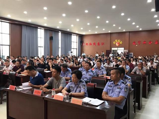 這個協(xié)會不簡單！送安全下基層，走進公安縣由大學(xué)博士授課