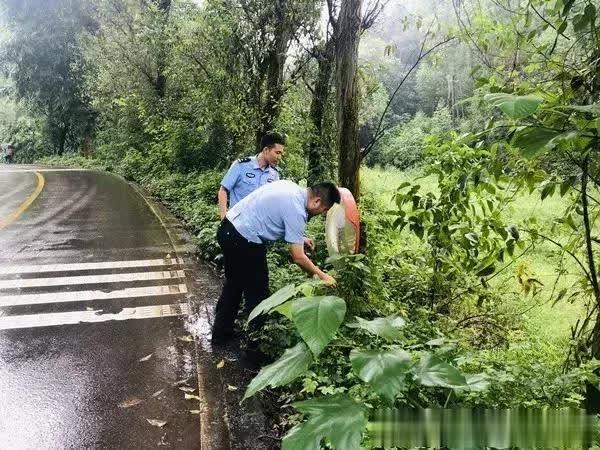 東坡交警：認真開展節(jié)前安全隱患排查