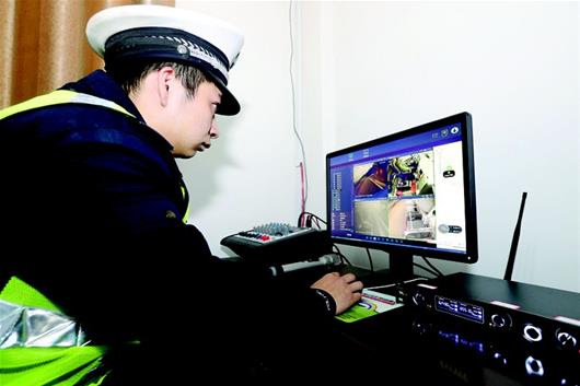 湖北?。洪L陽568輛貨車、校車裝上車輛控速提醒系統