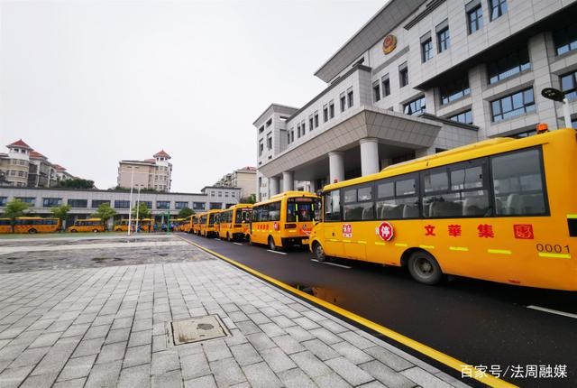常德交警柳葉湖大隊：開學(xué)前校車安全大檢查筑牢學(xué)生出行平安路