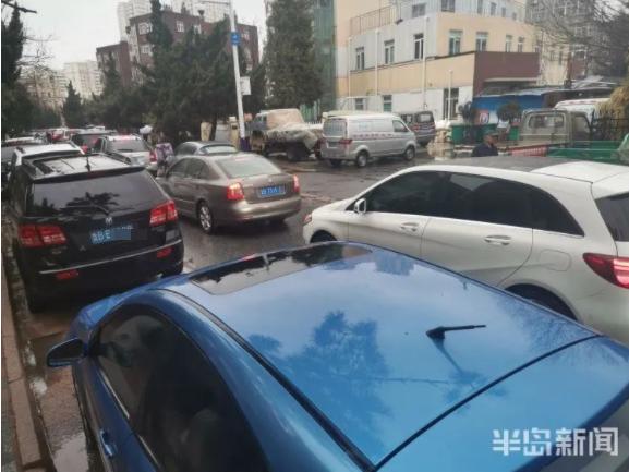 新學期剛開始，青島市區不少大鼻子校車咋停了？教育局最新回應！