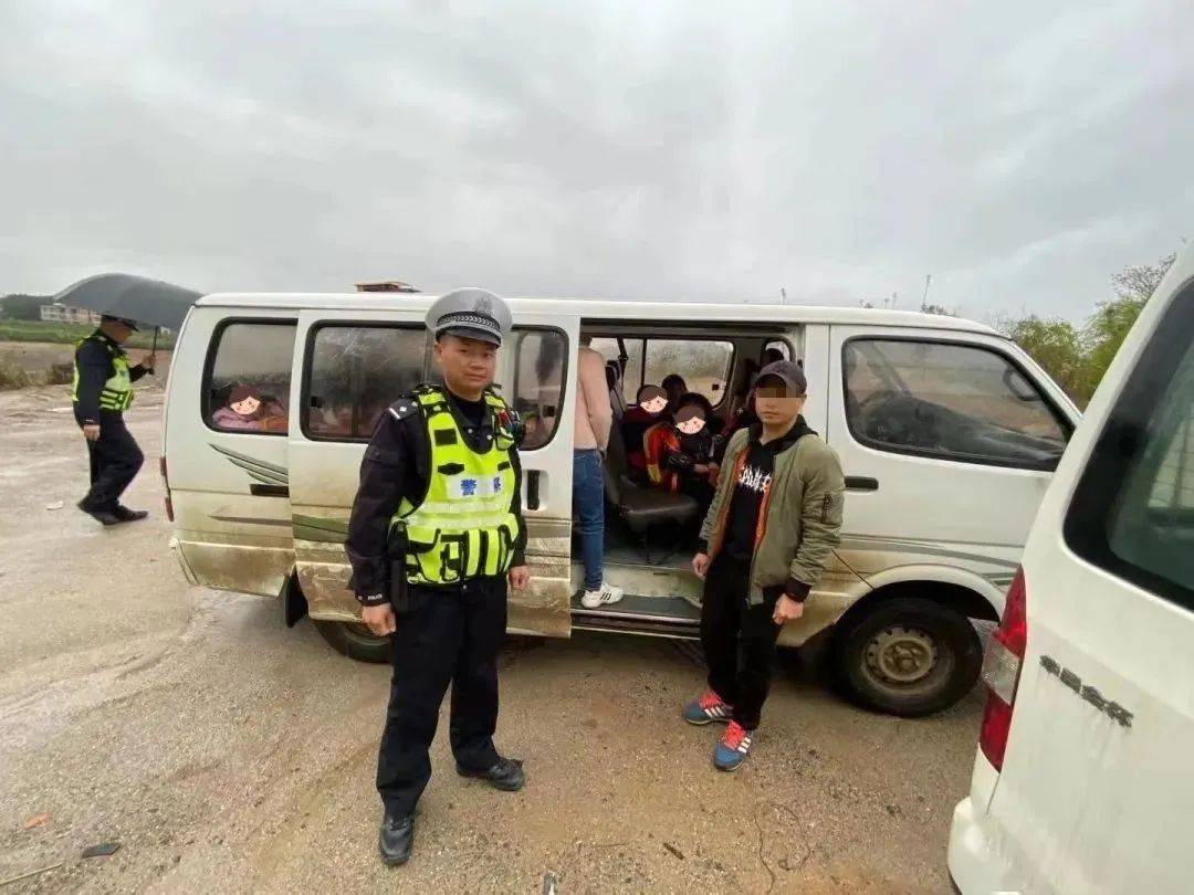 廣西賀州：自曝內(nèi)幕！賀州校車司機(jī)良心發(fā)現(xiàn)，手寫致歉書在朋友圈瘋轉(zhuǎn)！