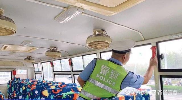 開學首周，德州交警直屬四大隊開展校車安全檢查護航開學季