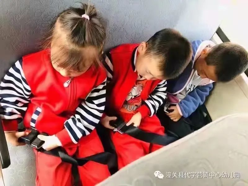 平安校園‖潼關(guān)縣教科局多措并舉切實(shí)做好冬季校車安全運(yùn)行工作
