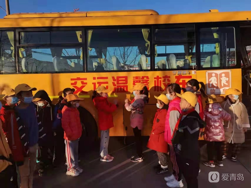【交運黃島溫馨校車】傳統文化進車廂，歡聲笑語學禮儀