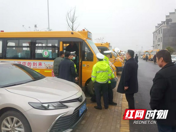 赫山區泉交河鎮：開展校車安全大檢查