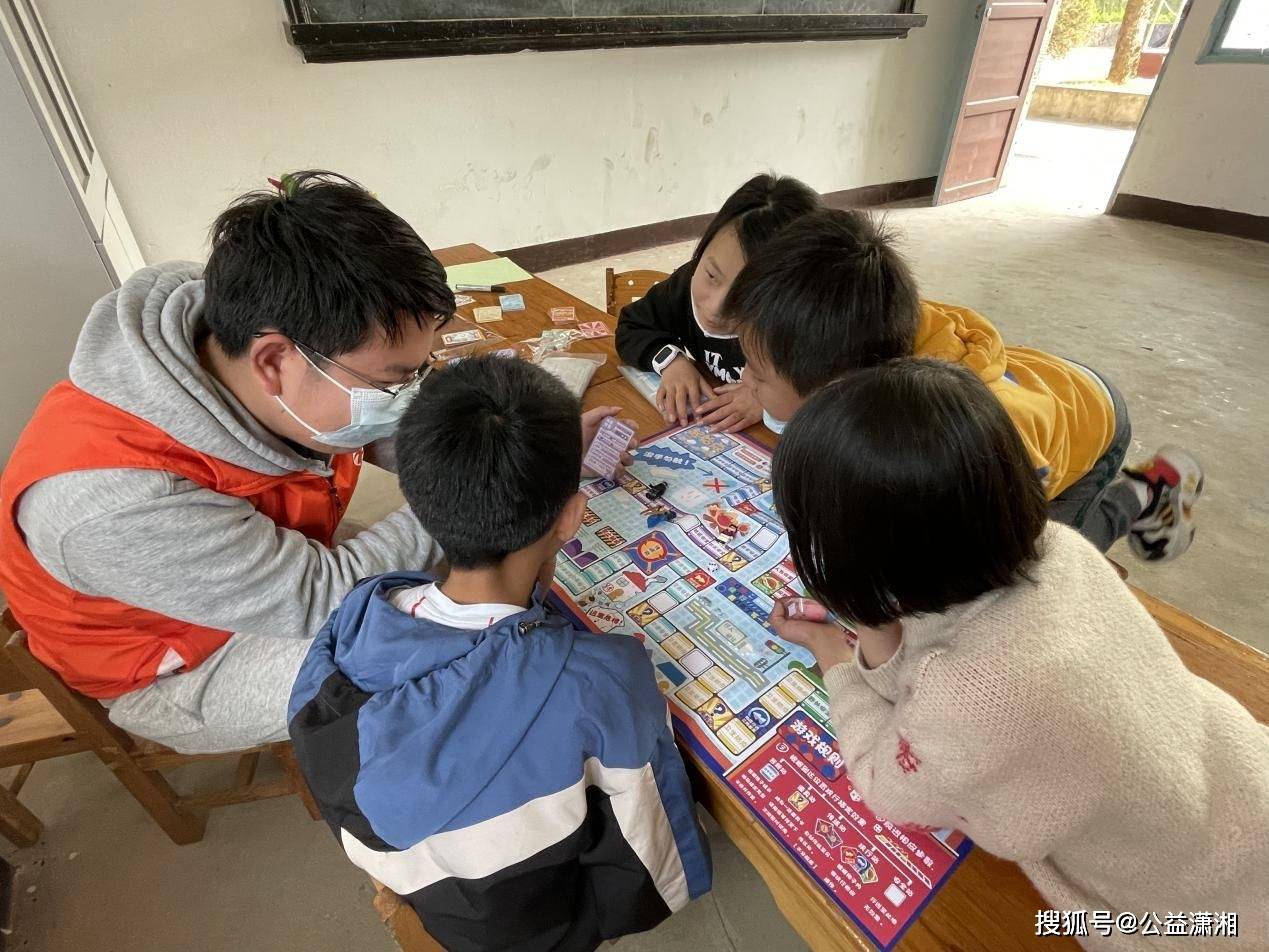 長(zhǎng)樂江田：溪湄校車提醒您，下一站“安全”