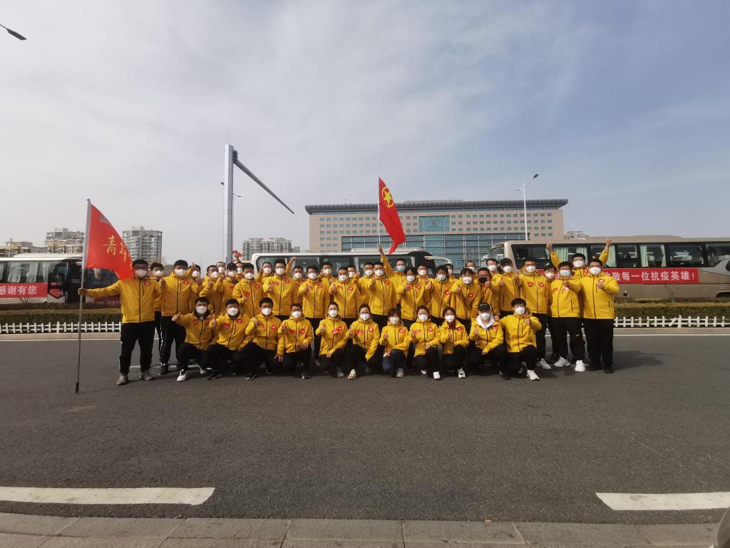 勇士凱旋！溫馨校車“最美抗疫志愿者”退伍不褪色