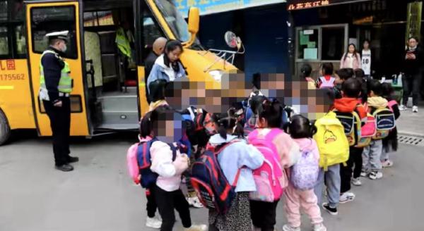 貴陽一幼兒園校車超員73%，司機涉危險駕駛罪被刑事立案！