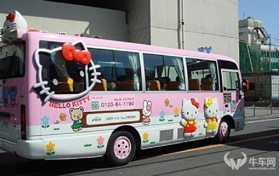 別人家校車(chē)好牛 知足吧俺都沒(méi)坐過(guò)校車(chē)