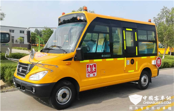 盤點(diǎn)2017年度“安全無憂校車”之星