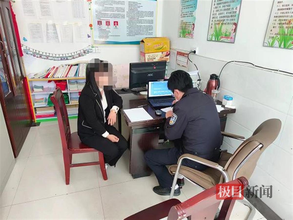 校車超員63%被“監(jiān)控”鎖定，交警一查發(fā)現(xiàn)更大問題