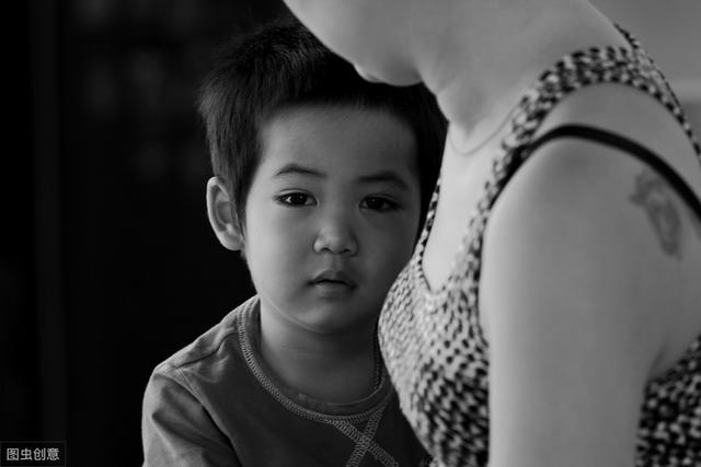 幼兒園門前的“離別”大戲：如何預(yù)防及應(yīng)對(duì)孩子的分離焦慮