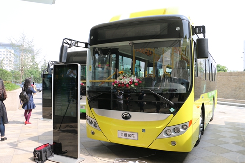 宇通H8插電式混動(dòng)公交車重磅發(fā)布
