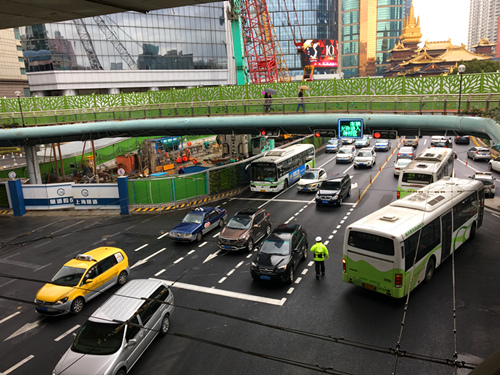 新交規校車違規加入扣分行列2017新交規實施7月