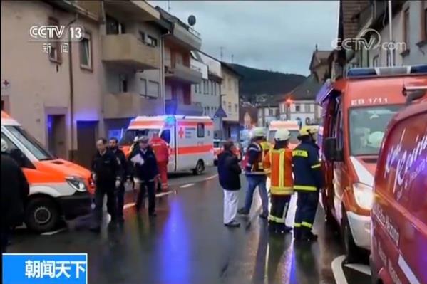 德國一校車發生交通事故 48人受傷包括43名兒童