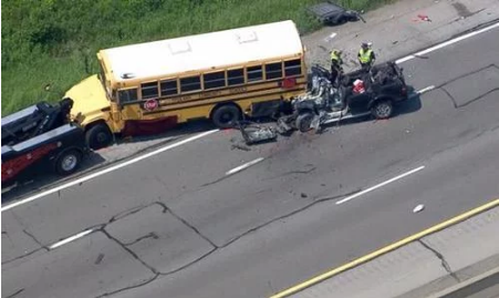 美國密歇根州發生校車事故致1死5傷，3名嬰兒受重傷