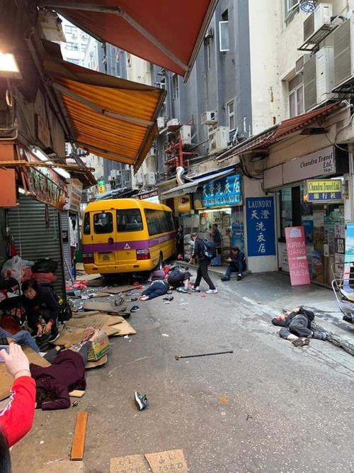 香港“無(wú)人校車(chē)”失控致3死11傷，初步懷疑手剎沒(méi)拉好