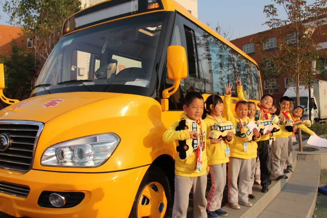 公安部：春運(yùn)期間將嚴(yán)查校車、農(nóng)村面包車等重點(diǎn)車輛