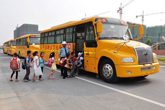 嚴查黑校車!這個辦公室發(fā)布今年第1號預警