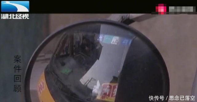 校車接送孩子卻事故頻發(fā) 無辜生命就此消逝 司機(jī)也不知所措