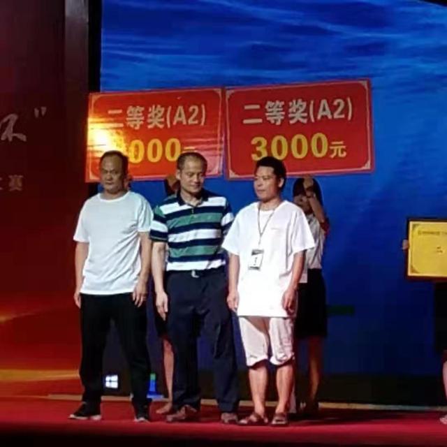 鄂州市代表隊(duì)揚(yáng)威全省“工匠杯”校車(chē)駕駛員職業(yè)技能大賽