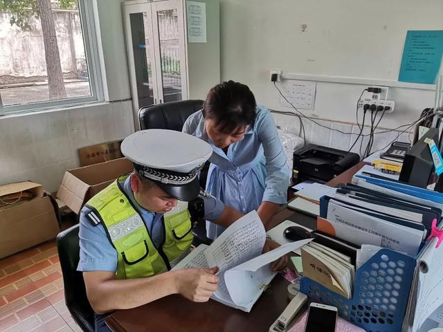 開學(xué)季！濟(jì)源交警深入校園送“安全”