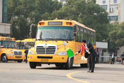 東南汽運(yùn)攜手蘇州金龍開展校車安全技能大比武