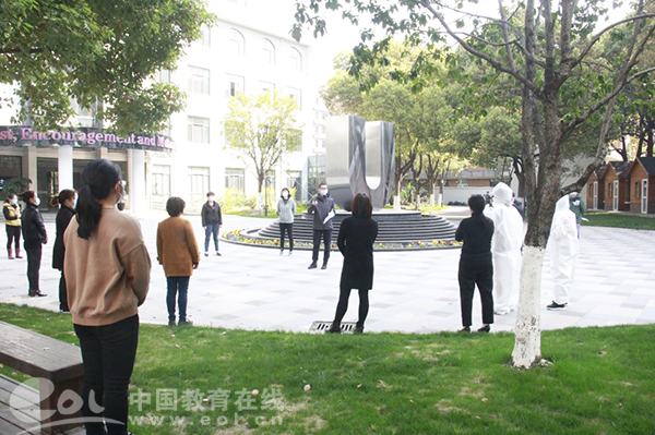 即將復(fù)學(xué)如何做好疫情防控？杭實外開展“情景式”防疫演練，提升疫情防控應(yīng)急處置能力