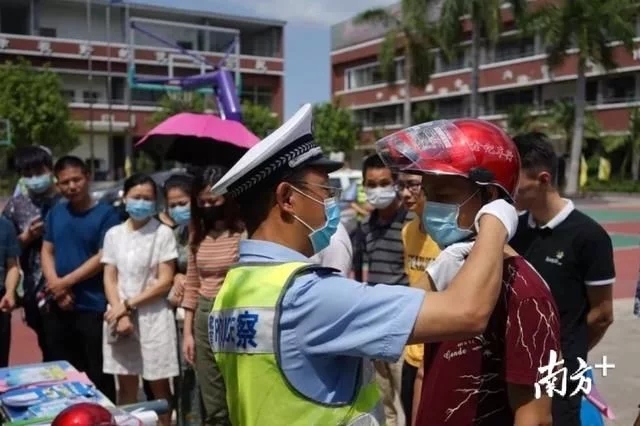 揭陽交警對校長及校車駕駛員開展集中培訓(xùn)