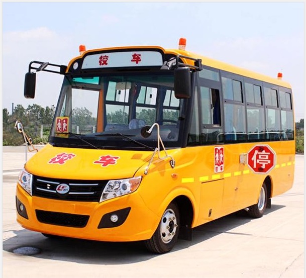 嚴厲查處校車超員