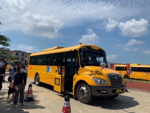 分析司機行為能自動剎車，中山這所學校20輛校車裝上“黑科技”